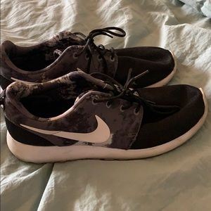 Women’s Nike Roshe